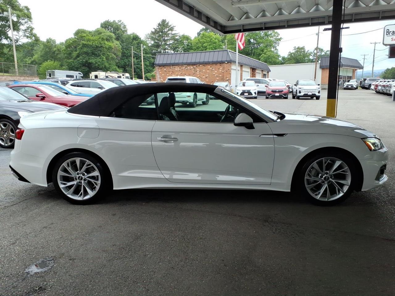 audi a5 cabriolet 2022 WAUWAGF58NN000578 image audi a5 cabriolet 2022 WAUWAGF58NN000578 image